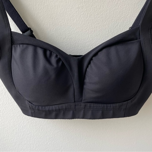 Lululemon Ta Ta Tamer III Sports Bra, Black, Size 32D - Picture 8 of 11